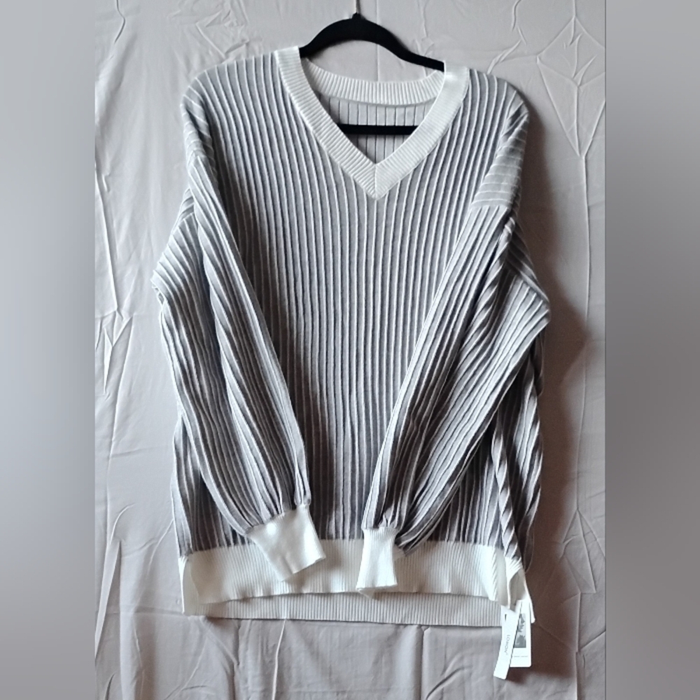 Lomon V-Neck Ribbed Sweater - Gray and Whitesize XL